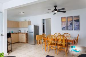 Beachfront villa with Direct Ocean Access Sleeps 12