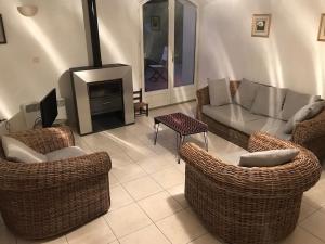 Maisons de vacances Maison avec Clim grand jardin entre plages et village : Maison 1 Chambre