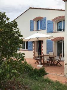 Maison avec Clim grand jardin entre plages et village