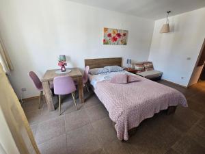 Cozy studio 125 in Villa Park