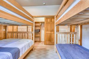 Cozy Private Ranch Cabin Whistle Lake Suite Sleeps 6