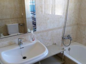 TERRES DE LEBRE Between two natural parks