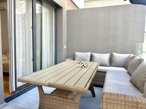 Sofi - modern with private garage