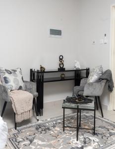 MM Stays G206 at Habitat Kappa - Sarona City