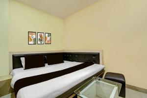 Super Hotel O Sanjay Karond Charaha