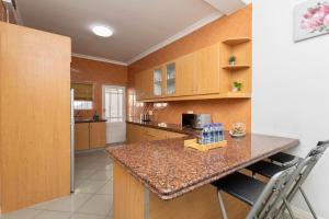 Serena Inn Apartment 6 Self Catering