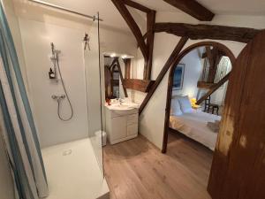 Maisons de vacances Le Prieure Saint Pierre, gites et chambres d-hotes dans un parc classe : photos des chambres