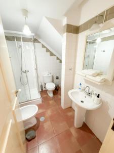 Casa das Ancoras Historic Beach Guesthouse in Buarcos Portugal