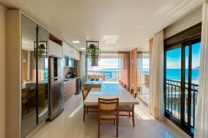 Apto alto padrão frente mar - 0354