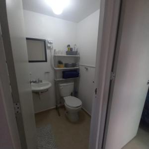 Departamento hermo, cerca del aeropuerto