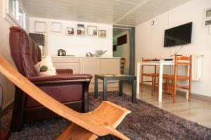 Appartements La Songe Ailee - Uriage - Grenoble - Chamrousse - T2 avec terrasse - Jusqu-a 2 personnes - Cure Thermale - Bien situe pour les deplacements professionnels : photos des chambres