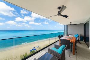 ZenBreak Allure #502 Beachfront Penthouse - 4hvězdičkové hotely ve městě Bridgetown