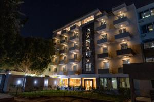 Royal Nine Pyramids View Hotel