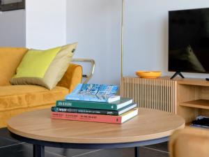 Sky Tower II - 7th floor - Sea view