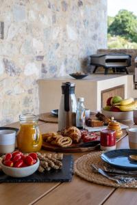 The sagehill-stonehouse