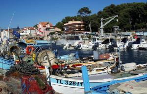 Bas de villa calme proche plages