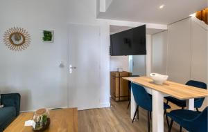 Maisons de vacances Stunning Home In Meschers-Sur-Gironde With Wifi : photos des chambres