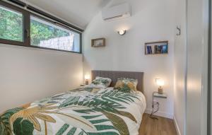 Maisons de vacances Stunning Home In Meschers-Sur-Gironde With Wifi : photos des chambres