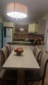 Praia Brava Casa Rosada