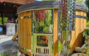 3 Bedroom Amazing Home In Erm