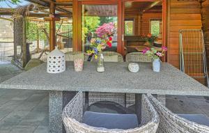 3 Bedroom Amazing Home In Erm