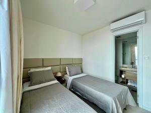 Apartamento alto padrão com vista mar na Barra