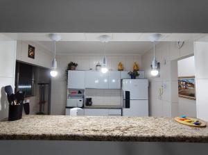 Apartamento no Guarujá - Praia Astúrias com wi-fi