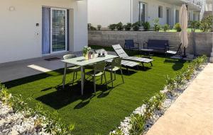 Stunning Apartment In Marzamemi