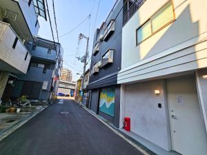 Crystal Jade 101 3 minutes to Osaka Station by train 2 floors