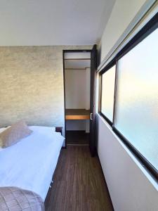 Crystal Jade102 A house in 2025 remodeled 9 beds available