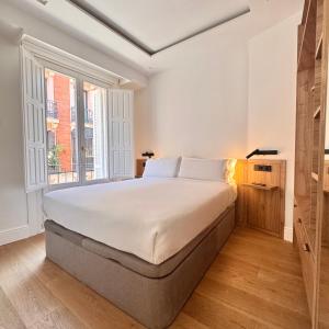 Charming Plaza Mayor Views & Top location