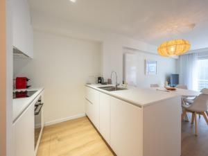 Central apartment near Rubensplein Beach