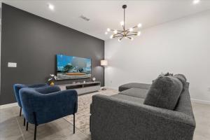 4 Bedrooms 45 Bathrooms Solara 2319Ds