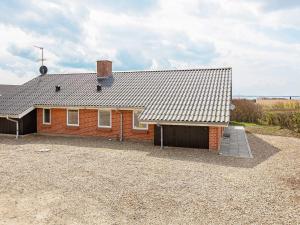 12 person holiday home in Vestervig-By Traum