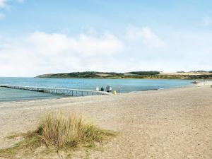 4-person cabin in Lemvig holiday park