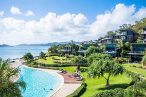 Yacht Club 33 Serenity House Ocean Views 2 Buggies