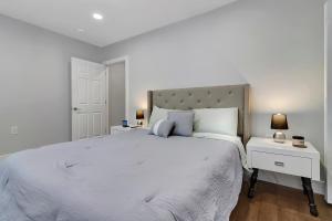 Spacious Central 4BR, Ski & Bike