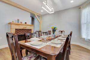 Spacious Central 4BR, Ski & Bike