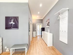 Josefov Riverside Apartment