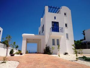 Latchi Riviera Beach Villa No.2