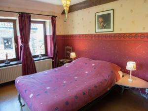 Desnié Farmhouse with Pool