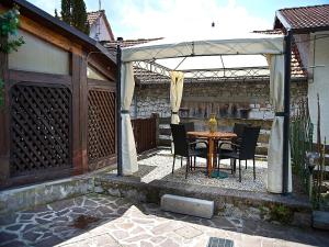 Cottage in Italy with Alpine Fireplace