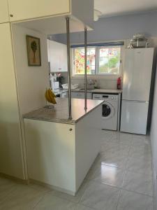 Pelagos Hill Apartment