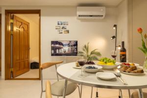 무료 주차, 최대7인 , 서울역 도보, 유명 관광지 이동 편리, 공항 철도, 넓고 청결한 숙소