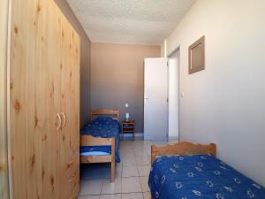 Maisons de vacances Villa in Saint-Genies with Private Pool : photos des chambres