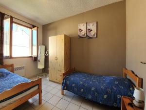 Maisons de vacances Villa in Saint-Genies with Private Pool : photos des chambres