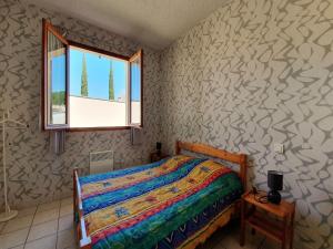 Maisons de vacances Villa in Saint-Genies with Private Pool : photos des chambres