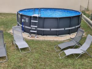 Maisons de vacances Villa in Saint-Genies with Private Pool : photos des chambres