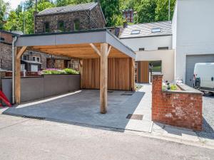 Comfort Near Historic Huy