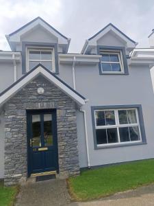 Gorgeous 3 bedroomed house 17 sheen view